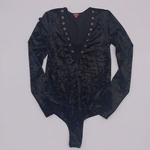 UEC Guess black crushed velvet long sleeve bodysuit rose gold detail small